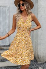 V Neck Floral Print Tie Waist Dress - Image 3