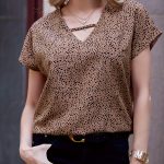 Dalmatian Print V Neck Blouse, Casual Short Sleeve Top For Spring & Summer, Women's Clothing - Image 2