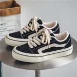 Men's Classic Striped Trendy Skateboard Shoes Lace Up Non Slip Low Top Comfy Sneakers For Outdoor Walking Jogging Campus Street Holiday All Seasons - Image 4