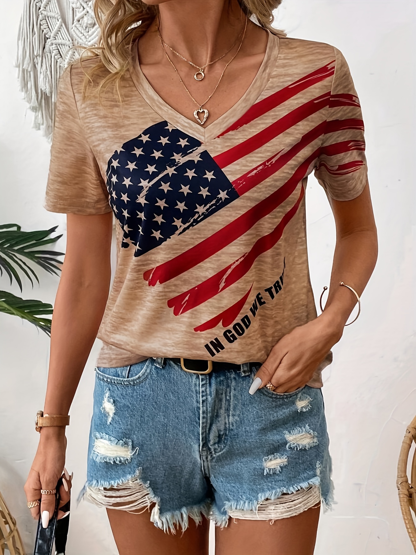 2c3dc8cc-d4e3-4df9-b9e3-94f36a9d01fb.jpg American Flag Print V Neck T-shirt, Short Sleeve Casual Top For Spring & Summer, Women's Clothing - Image 1