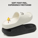 Cute Cartoon Bear Pattern Slides, Casual Soft Sole Pillow Slides, Comfortable Indoor Home Slides - Image 11