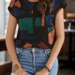 Graphic Print Crew Neck Blouse, Casual Short Sleeve Blouse For Spring & Summer, Women's Clothing - Image 2