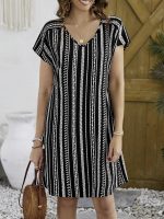 Allover Print V-neck Dress, Vacation Short Sleeve Dress For Summer & Spring, Women's Clothing - Image 4