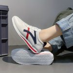 Women's Simple Platform Sneakers, Casual Lace Up Outdoor Shoes, Comfortable Low Top Sport Shoes - Image 4