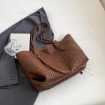 Large Capacity Woven Tote Bag For Women, Fashionable PU Leather Shoulder Bag, Versatile Elegant Commuter Handbag, Perfect For Work And Leisure, Ideal Valentine's Day Gift