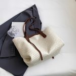Large Capacity Woven Tote Bag For Women, Fashionable PU Leather Shoulder Bag, Versatile Elegant Commuter Handbag, Perfect For Work And Leisure, Ideal Valentine's Day Gift - Image 4