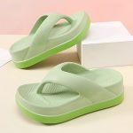 Women's Contrast Color Flip Flops, Soft Sole Platform Slip On EVA Vacation Slides, Non-slip Beach Slides - Image 5